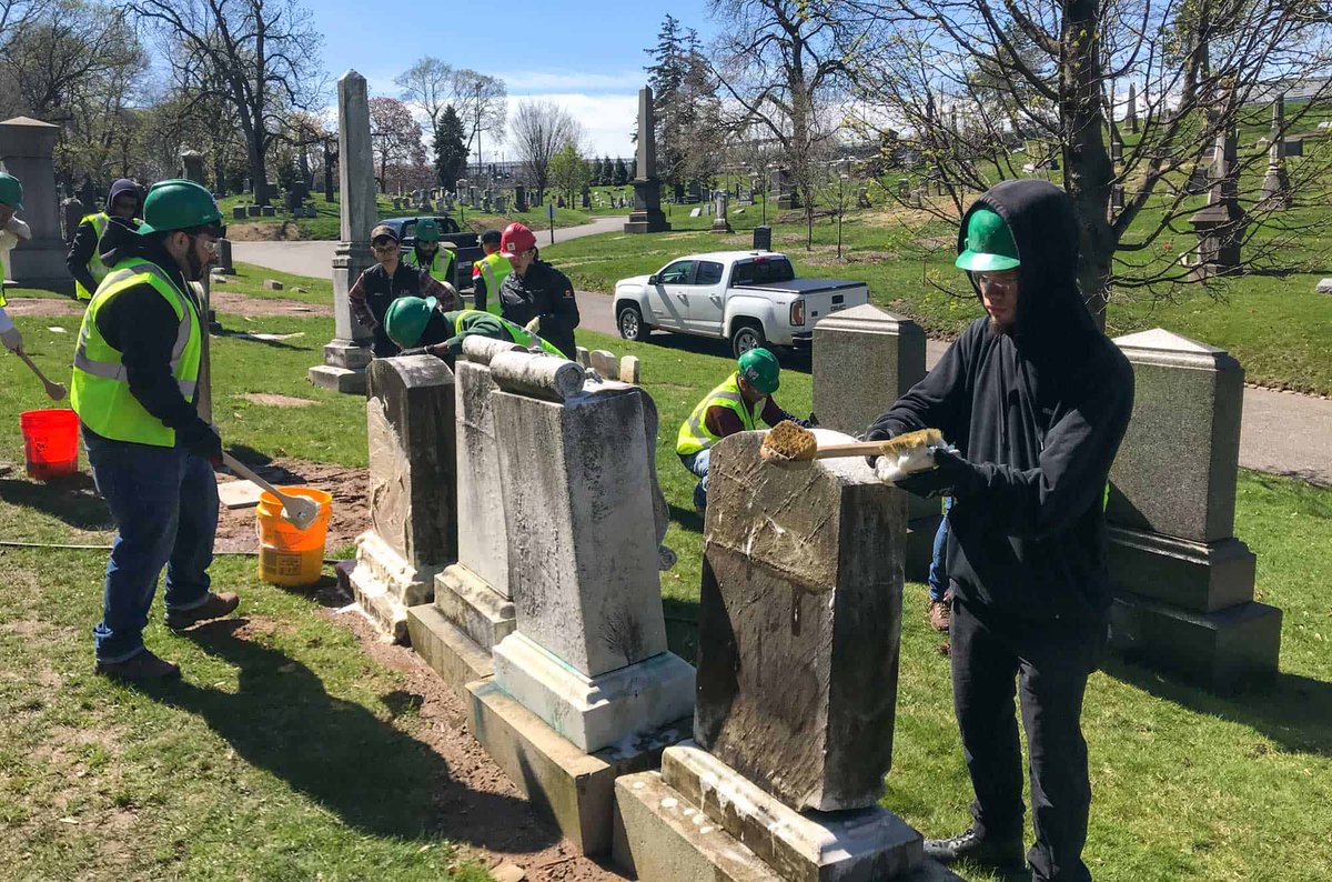 PROSOCO's tweet image. A pre-apprenticeship program in NYC trains underserved young people in trades that can offer long &amp;amp; lucrative careers. 

#HistoricPreservation #HistoricRestoration #masonry #CemeteryRestoration #BridgeToCrafts bit.ly/2kKpVAe