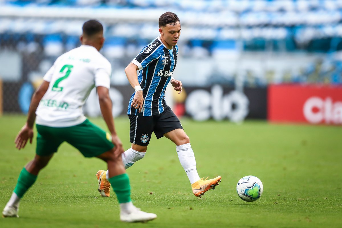 GremioEmNumeros's tweet photo. @lucasuebel @SofaScoreBR #Desempenho Pepê x Cuiabá: #CdB2020

- 2 Assistências
- 1 Finalização no gol
- 2 Finalizações p/fora
- 1 Finalização bloqueada
- 2 Grande chances perdidas
- 2 Dribles
- 82% em passes certos (31/38)
- 3 Passes decisivos
- 2 Desarmes

📊 @SofaScoreBR 
📸 Lucas Uebel/Gremio FBPA https://t.co/uByihlJyLN