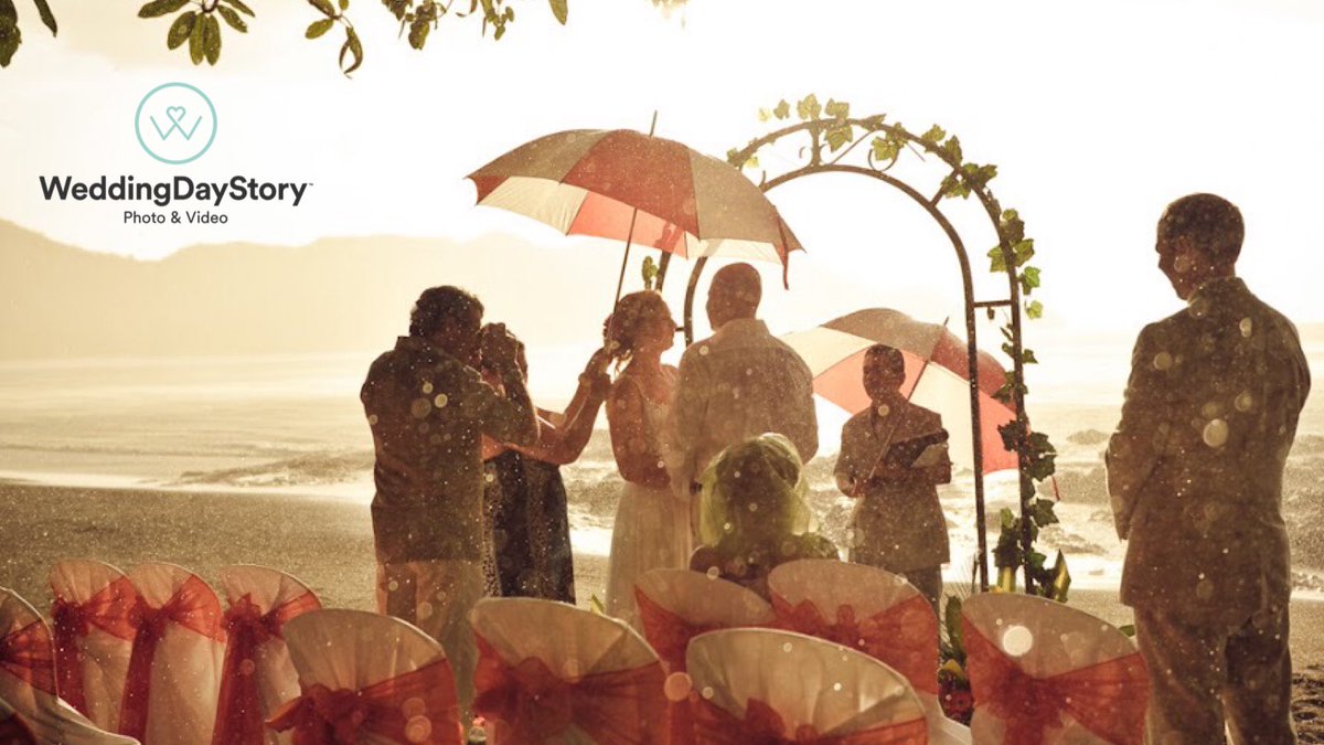 WeddingDayStory's tweet photo. 🌦#Rainywedding? Don’t panic!
Rain on your wedding day means good luck and creates an amazing romantic setting. https://t.co/z2FFjlgtyk