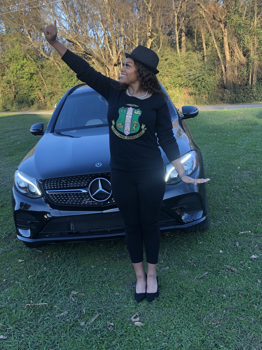 DiamonddMillerr's tweet photo. Waited for this, DediKAted to this 💕💚 #AlphaPsi #WomenofAKA #PrettyGirl #Phirst #PrettyinPink https://t.co/yQLvje7xlt