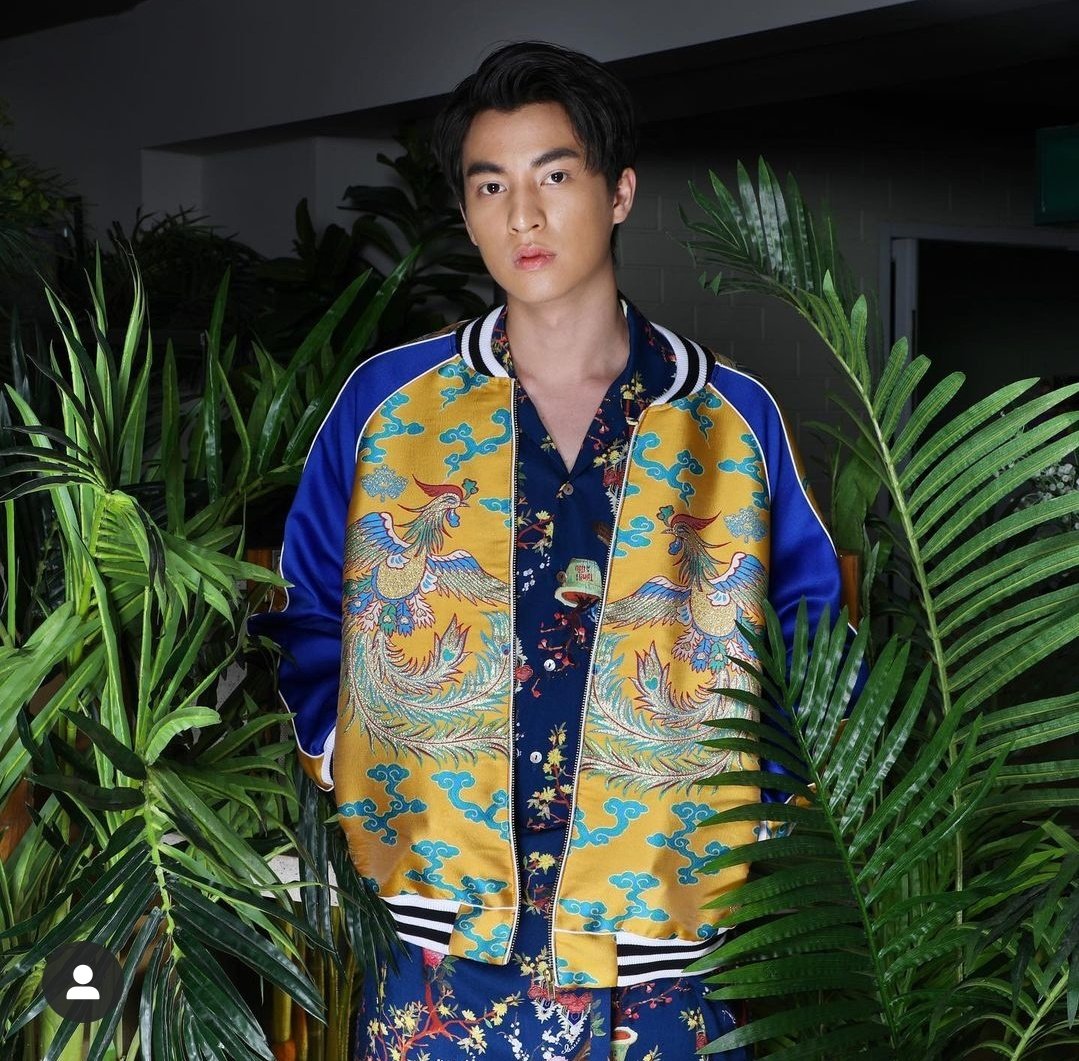 Surround Magazine.  #saveTHAIwearTHAIJuly 2020 https://www.instagram.com/p/CBmdUQTHxdb/?igshid=17wa8iuftsnv1 https://www.instagram.com/p/CBnJb7LnhIR/?igshid=n9tp1nad46ab https://www.instagram.com/p/CB9aG_RnPbT/?igshid=1l3bgntptl60s https://www.instagram.com/p/CB4wcP1nC02/?igshid=ememrlbylxb https://www.instagram.com/p/CB97ig-nCue/?igshid=18zu90yv1v4l6 https://www.instagram.com/p/CCBHekbHBH4/?igshid=dy6vbjlbw5jl https://www.instagram.com/p/CCHruD-nI-r/?igshid=1mh7a1puo1q2c https://www.instagram.com/p/CCKSrKYn5CL/?igshid=jhc63i2g9m9p #GulfKanawut