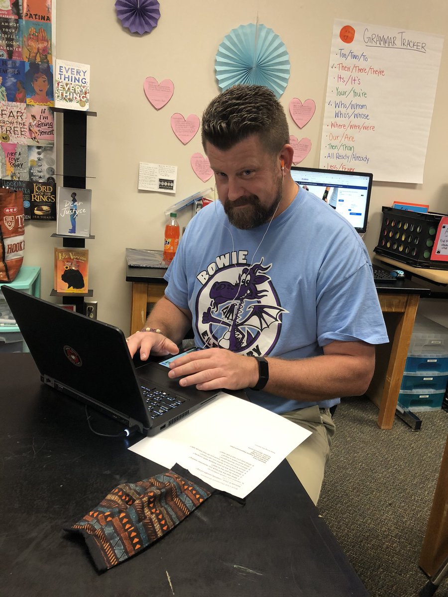 LaProfeMoni's tweet photo. It’s here!! Our first @GjhProjectLit meeting via zoom! 🔥@CoachCueva @GJHRangers https://t.co/fBUTInBbQr