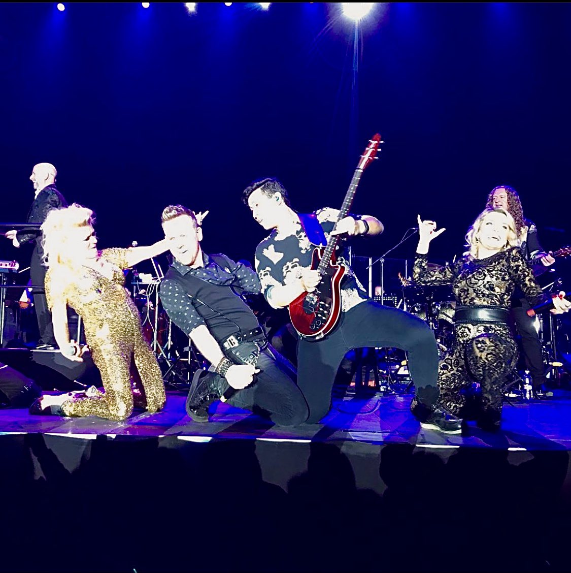 queenrocksymphonic tweet media