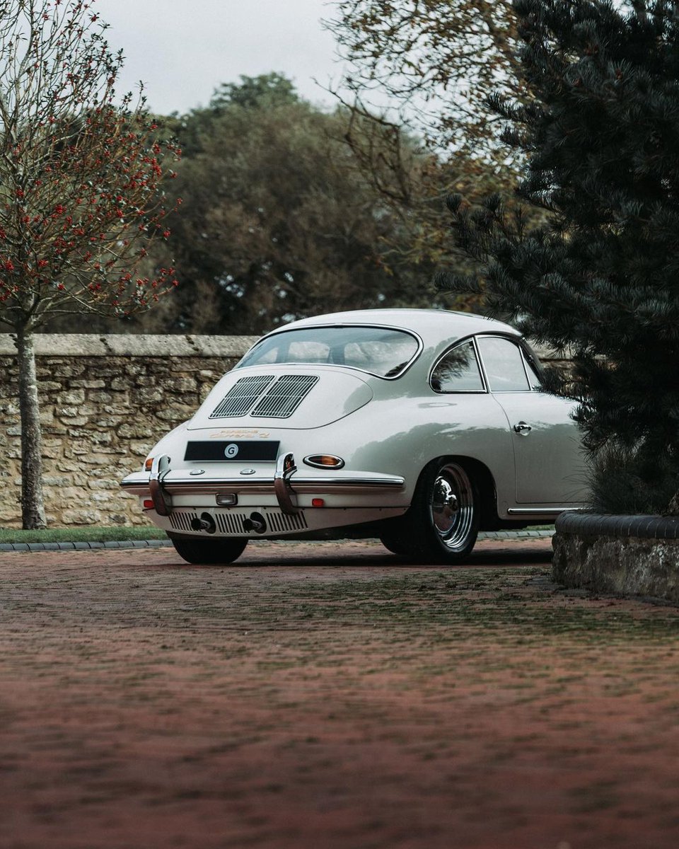 BlueStone_LLC's tweet photo. Mechanical Reference: 1963 Porsche 356B Carrera 2 https://t.co/WQO2GSSDws