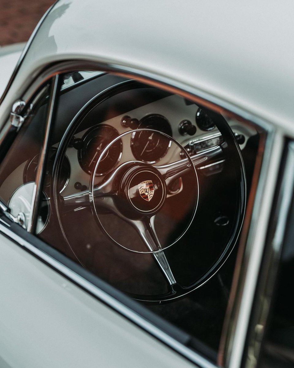 BlueStone_LLC's tweet photo. Mechanical Reference: 1963 Porsche 356B Carrera 2 https://t.co/WQO2GSSDws