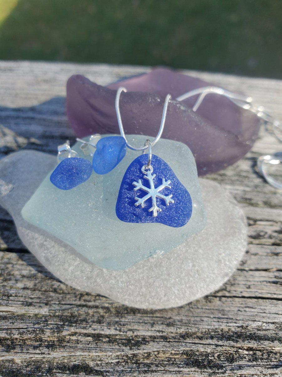 KaitsSeaGlass's tweet photo. ❄❄Holiday Gifts Available ❄❄ All handpick by me in long Island New York 🌊🏝 https://t.co/Yxi3O1Dq7P Thank you all so much for the support 🥰 https://t.co/Pb08h5cQPz