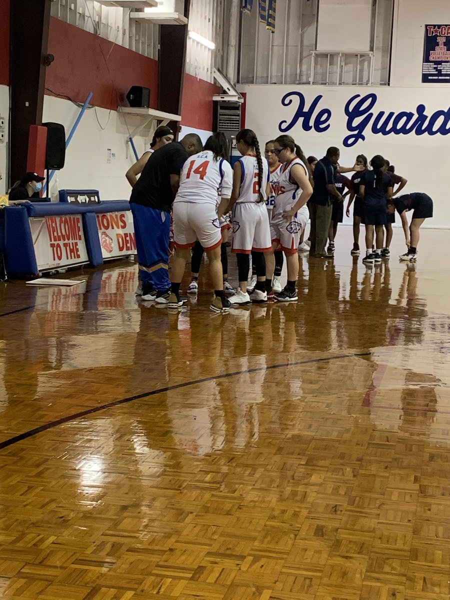 Sunnybrookhoops's tweet photo. Timeout 42-26 Sunnybrook Girls https://t.co/EAdwZr9aKT
