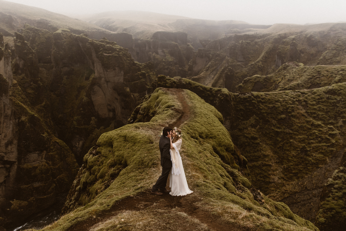 RangefinderMag's tweet photo. "If you’re thinking, 'There’s no way someone will pay me as much to photograph an elopement as they would a wedding,' I’m living proof that you’re wrong." — Maddie Mae, elopement photographer of #AdventureInstead. Here's how she built her business: https://t.co/pLLOqzztUe https://t.co/4uO7dOFjXp