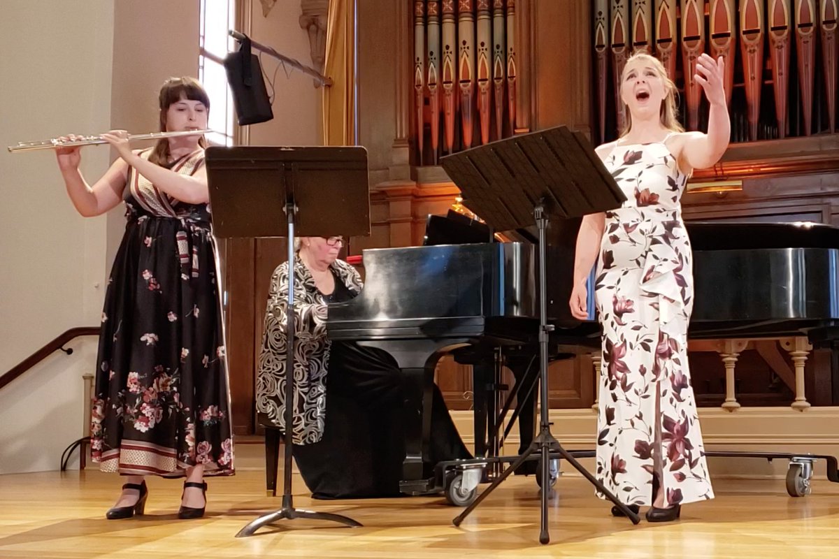 PersistingSound's tweet image. About the Performer: Composer/Soprano @carolynaquick co-founded @PersistingSound with @Savannahgentry in 2019. She @LisaNeher and @auralcomposting are thrilled to put on "Vulnerability" along with the premiere her new work "Alleluia" for self-accompanying soprano #PSVulnerability