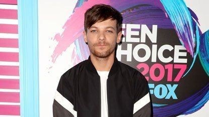 HOUAYLORSTUFF's tweet photo. ⠀ ⠀⠀⌗ houaylor at red carpets https://t.co/p2UHrnCFXO