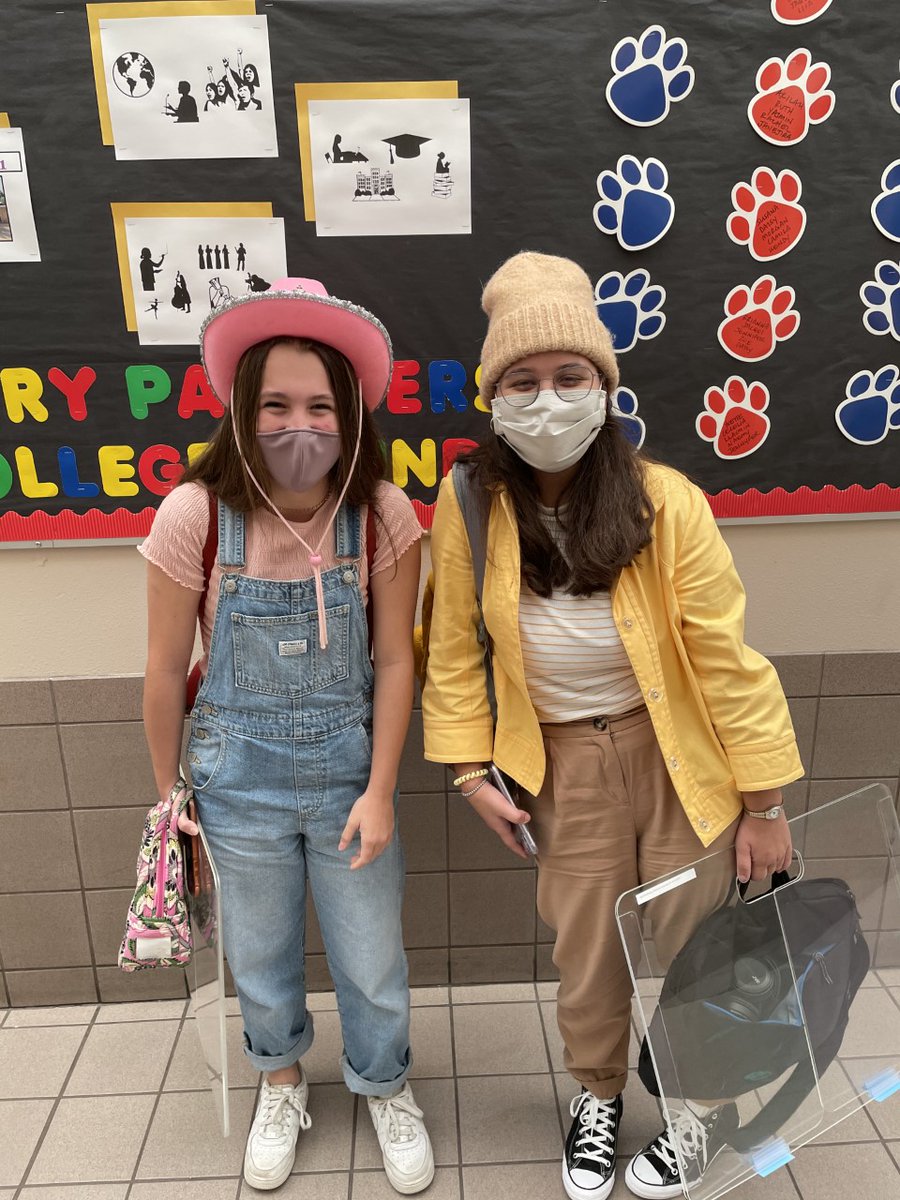 RangelYWLS's tweet photo. Our Traditions Week fun continued today with Cartoon Character Wednesday. I see Ms. Helton as SpongeBob SquarePants. Can you recognize the other characters we found today? #fun #TraditionsWeek @dallasschools
@N_Bernardino @ywprep @RangelPrincipal https://t.co/ZDfZsnyOsf