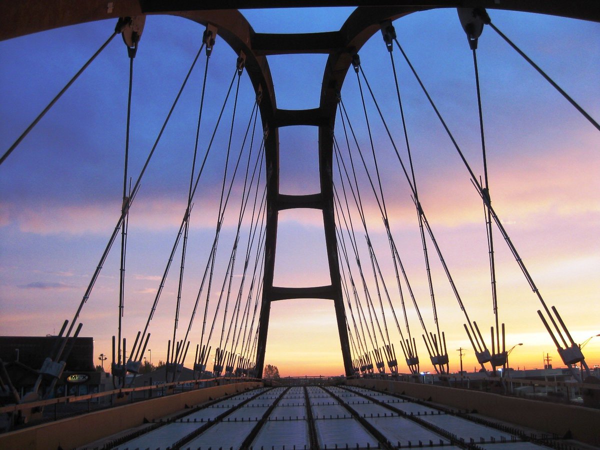 StacyWitbeck's tweet photo. From sunrise to sunset, our crews are working hard to build cool stuff! 

#Sunrise #Sunset #WeBuildCoolStuff
#StacyAndWitbeck #SWIBuilt https://t.co/GluiSGy12q