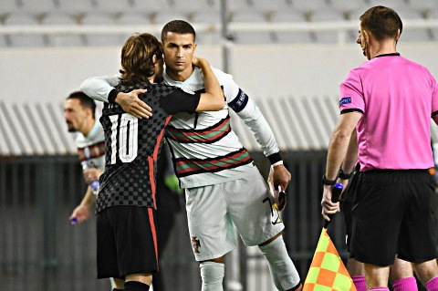 Usari 02 なんかロナウドとモドリッチの仲良し写真がまた増えてる Ronald And Modric November 17 Usari 02 なんかロナウドとモドリッチの仲良し写真がまた増えてる Ronald And Modric November 17
