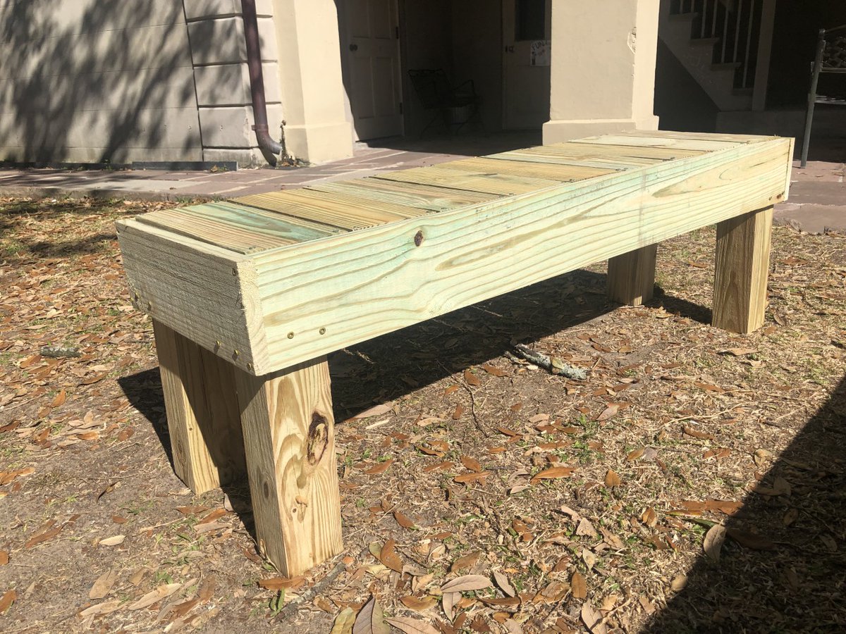 mcgeheeschool's tweet photo. It's a beautiful day for giving back to the community. As part of the government class service learning project with New Orleans Area Habitat for Humanity, juniors worked on campus with NOAHH staff to build outdoor benches that will become a permanent pa...
#service
#leadingwomen https://t.co/ZyUw5hYgdM