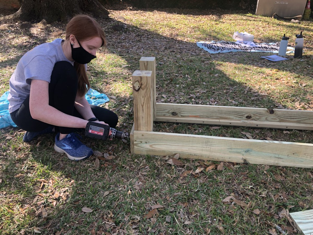 mcgeheeschool's tweet photo. It's a beautiful day for giving back to the community. As part of the government class service learning project with New Orleans Area Habitat for Humanity, juniors worked on campus with NOAHH staff to build outdoor benches that will become a permanent pa...
#service
#leadingwomen https://t.co/ZyUw5hYgdM
