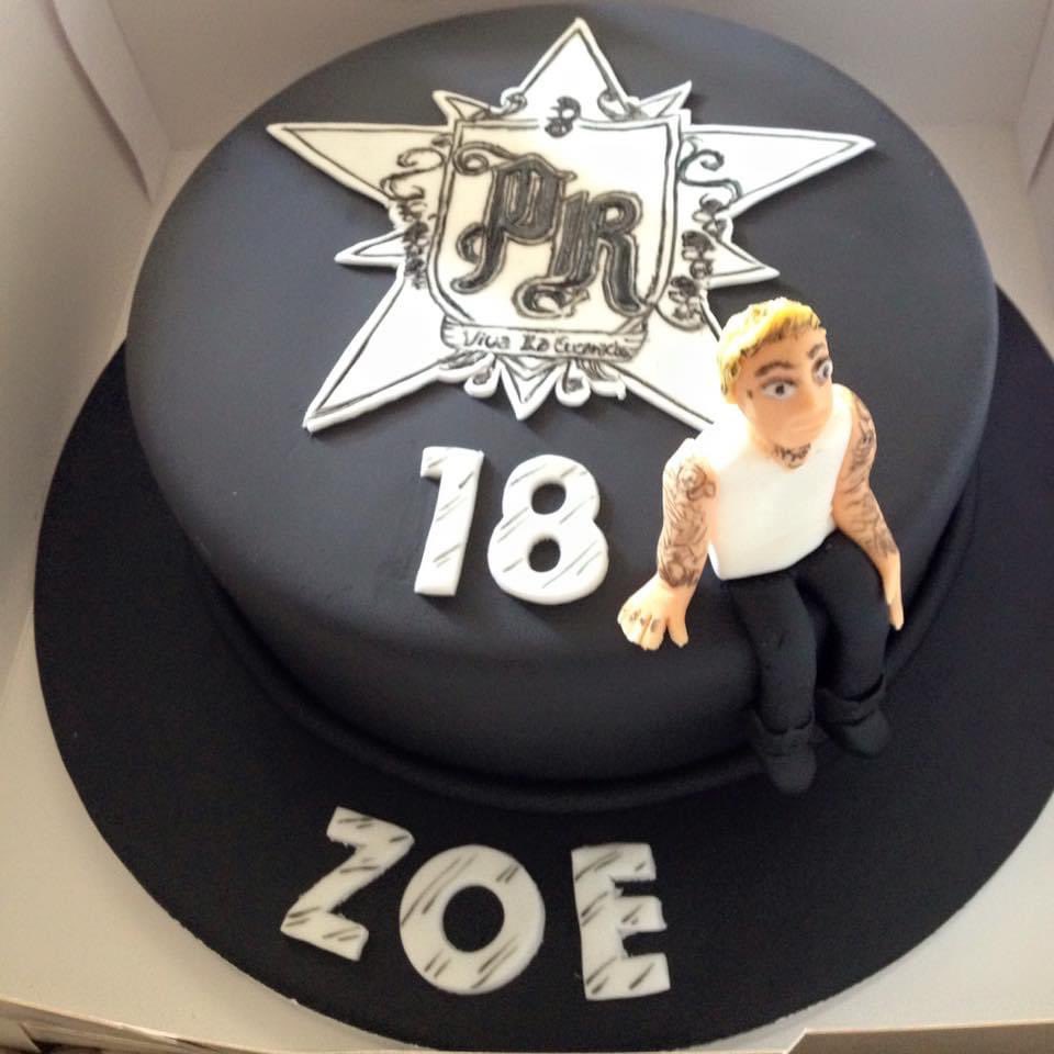zohannn_'s tweet photo. 5 year throwback to the best cake I’ve had hands down. @paparoach will always be the faves😍 https://t.co/XGpKTRH5AQ