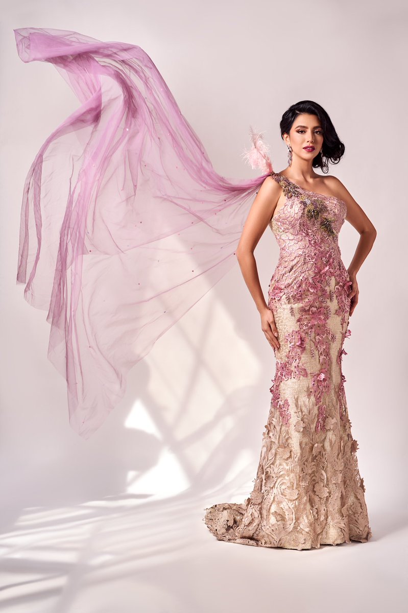 @MissSupranatl just look at Justeen Cruz <a href="/cnbecuador/">Concurso Nacional de Belleza®</a> #beauty #queen