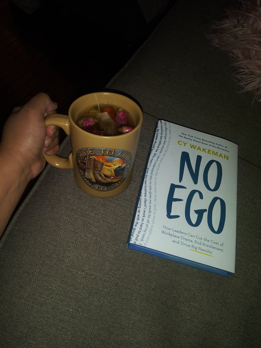 Jeliz's tweet photo. Anyone has the ability to stimulate your eyes, but how many can stimulate your mind? 

Working on improving these mental and emotional muscles, cause let's be honest ... We can all learn from our very own mistakes. 💪

#NoEgo #TeaTime #EmotionalIntelligence #KeepGrowing #Growth https://t.co/5ykorwl4kg