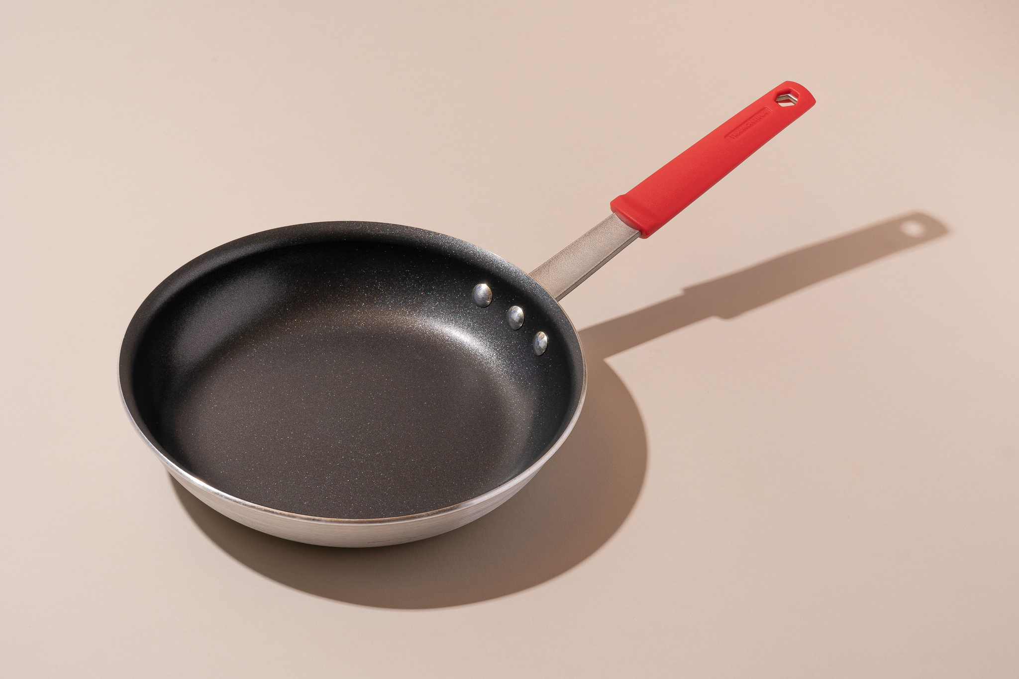 NYT Wirecutter on X: The Tramontina 10-inch Professional Restaurant Fry Pan  might just be the best nonstick pan out there: It's a great value,  performing as well as—in some cases even better