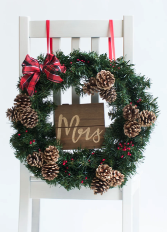 We love the idea of using an adorable Christmas wreath as part of the chair signs at your sweetheart table for your wintry wedding.

#WeddingWednesday #Weddingideas #weddingplanning #weddinginspo #Christmaswedding #weddings #weddingdecor #cuteChristmasideas
