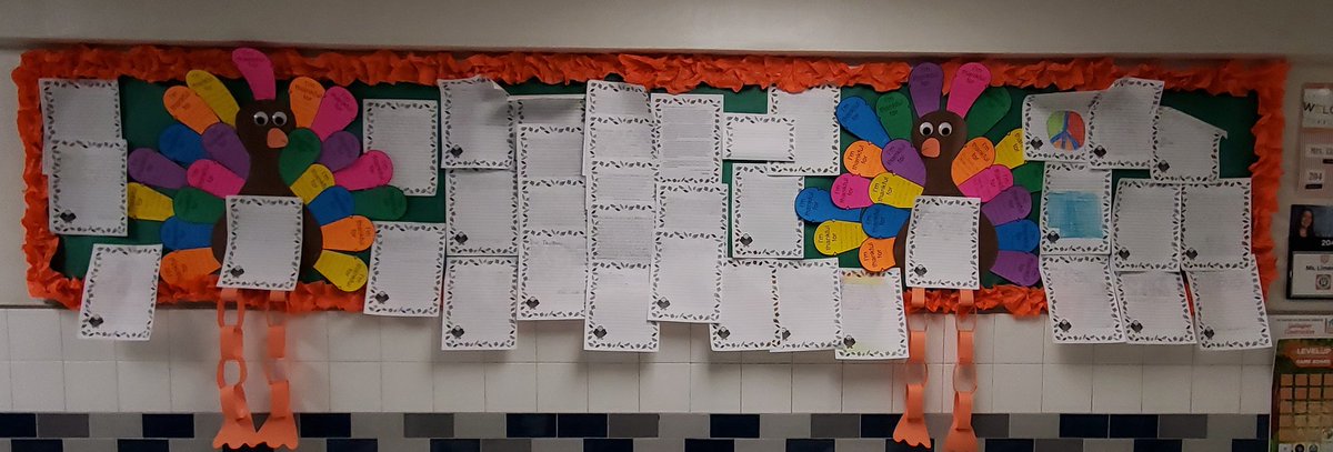 LimerickLeaders's tweet photo. My kids loved making this Thankful Turkey board! #terrellproud #tigerstrong #terrelltogether #4thgrade https://t.co/HynKbmxBxt