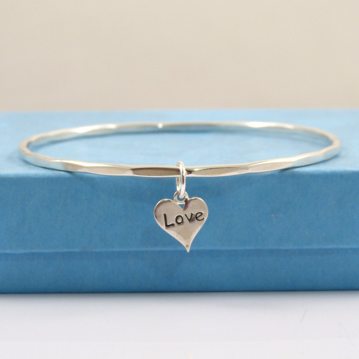 TheStrandline's tweet photo. Sterling Silver Heart Bangle, Bangle Bracelet, Sterling Silver Bangle, Hammered Bangle, Beach Wedding, Love Heart https://t.co/m5nlSgPxCK #EarlyBiz #Northumberland #UKGiftAM #thestrandline #supportsmallbusiness #giftideas #StackingBangle https://t.co/mS1Prr2eoJ