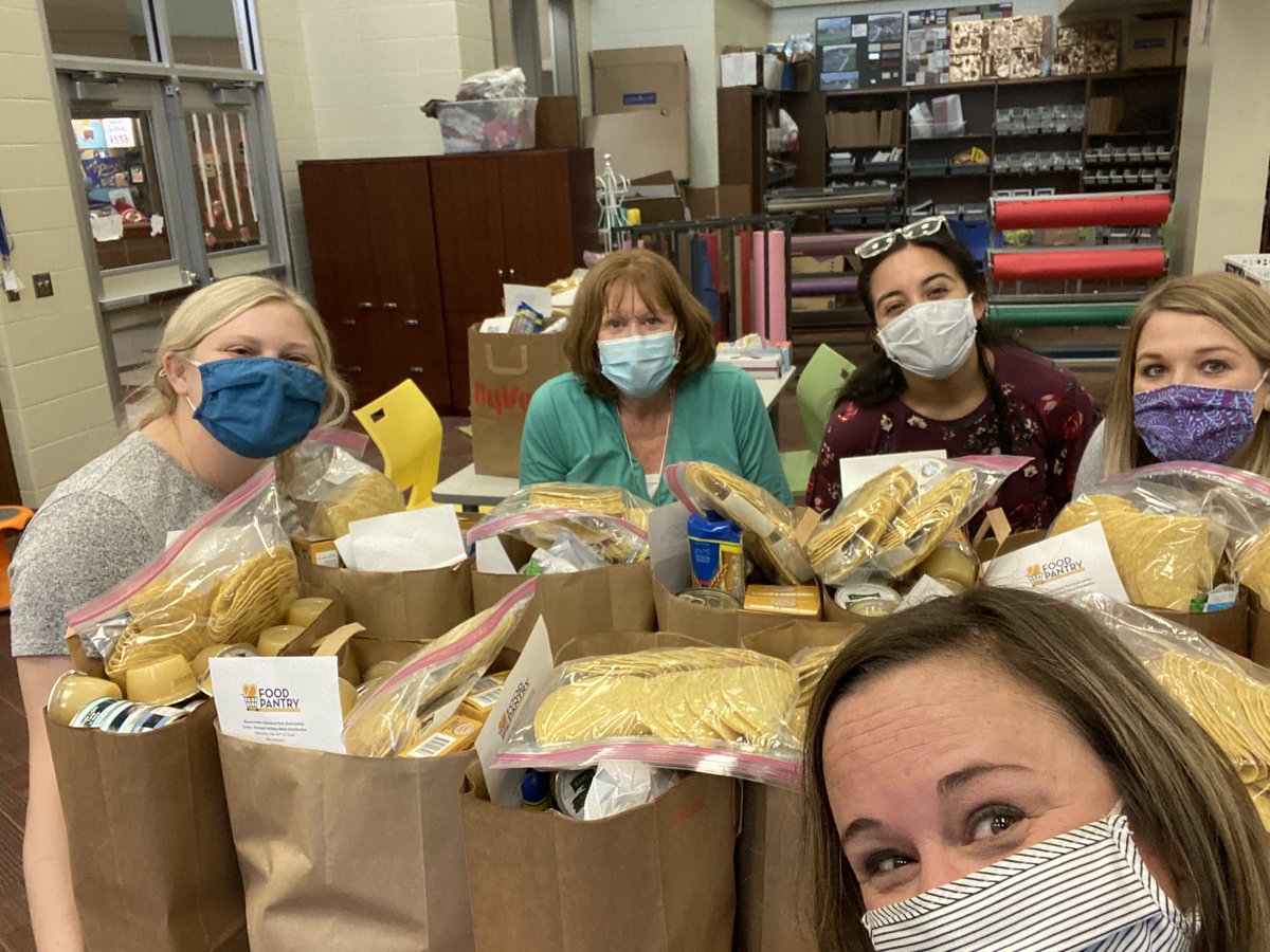 Thankful for community partners @ChurchoftheRez &amp; <a href="/HarvestersORG/">Harvesters—The Community Food Network</a> for providing donations for our Mobile Food Pantry tonight as well as some amazing staff volunteers! We still have some bags left &amp; available in the front office for families who might need it.