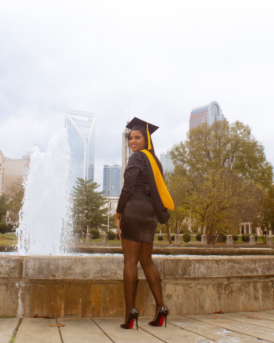 _LittleKay's tweet photo. Degreed 2x ‼️
K’Lynn Beal, MA ✨
Price definitely went up ✅ https://t.co/nCSwDlyDML