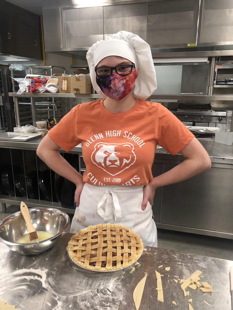 _O_Rodriguez's tweet photo. Getting ready for Friendsgiving!  So much to be thankful for, even this year. #2020vision @TomGlennHS @LeanderISD_CTE @ProStart https://t.co/MamiO81m58