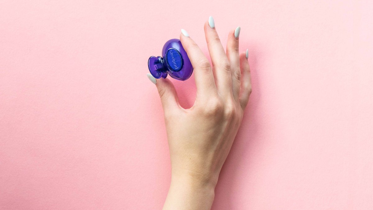 Our one-of-a-kind protectors are easy to clip-on and keep your bristles clean from airborne contaminants such as dirt and hair 🦷​
#toothbrush #teeth