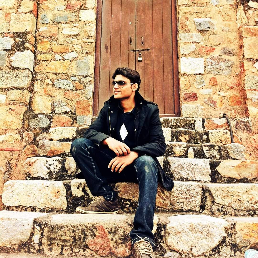 mi_flydream's tweet photo. मत पूछ के किस तरह से चल रही है जिन्दगी....
उस दौर से गुज़र रहे हैं.. जो गुज़रता ही नहीं....... https://t.co/rjaVTzfGGg