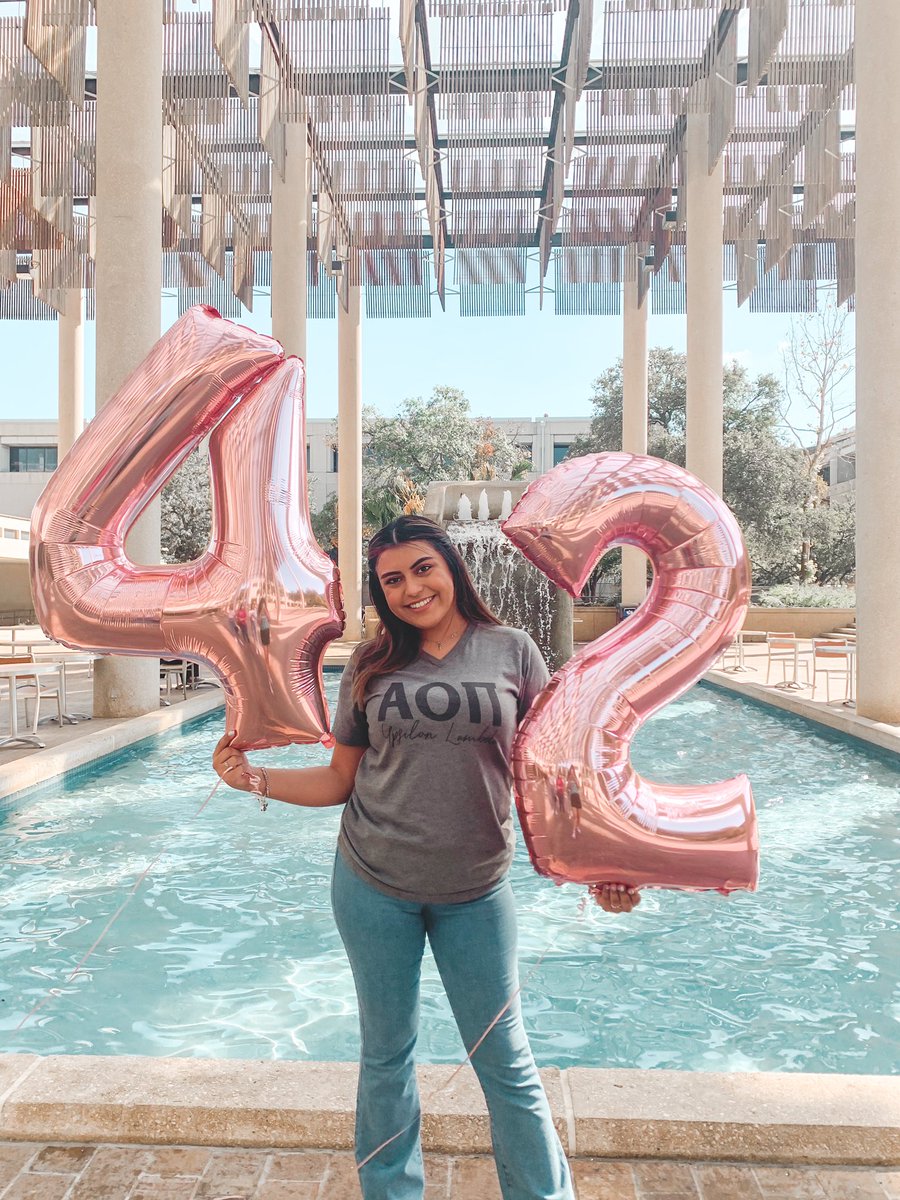 UTSAAOII's tweet photo. HAPPY 42ND BIRTHDAY UPSILON LAMBDA !!!
42 YRS AGO, SOME AMAZING WOMEN BROUGHT ALPHA OMICRON PI TO UTSA & THE UPSILON LAMBDA CHAPTER IS FOREVER GRATEFUL! ๐ #utsaaoii #cheersto42 https://t.co/CX5JiRBQ6B