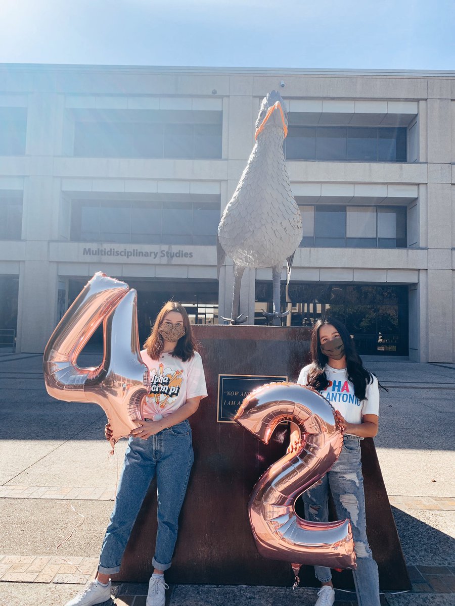 UTSAAOII's tweet photo. HAPPY 42ND BIRTHDAY UPSILON LAMBDA !!!
42 YRS AGO, SOME AMAZING WOMEN BROUGHT ALPHA OMICRON PI TO UTSA & THE UPSILON LAMBDA CHAPTER IS FOREVER GRATEFUL! ๐ #utsaaoii #cheersto42 https://t.co/CX5JiRBQ6B