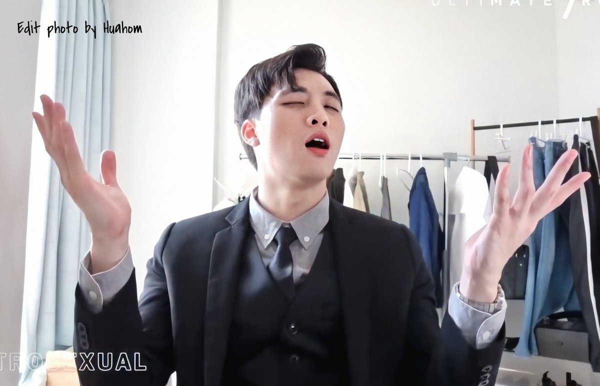 Stay2wish's tweet photo. Lo amo por el hermoso ser humano que es, me transmites luz y felicidad💙☄ 

Gracias por existir @m34nismind
🐻
#ThatsWhyILoveMean https://t.co/nBoGfik3Yo