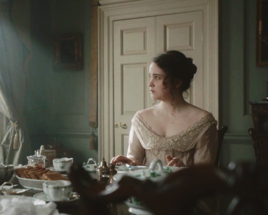 Arabella's clothing is genteel middle class, fashionable without being showy. Lady Pole's hair is an aristocrat, but 'mad', and her hair being *fully* down - no half up nonsense here - is just right for the character. Note her finer quality textiles too.