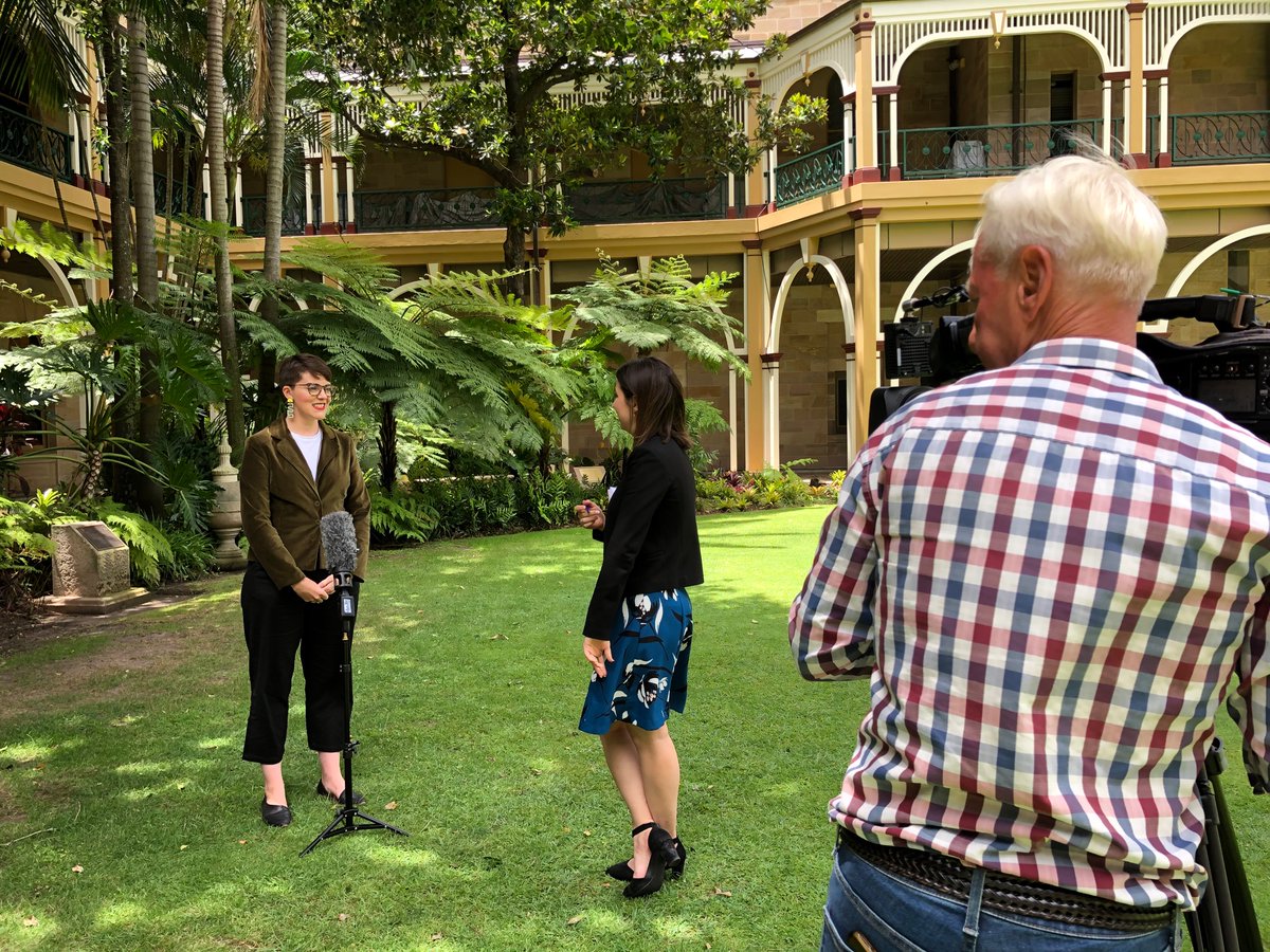 Speaking to the media today: I’ve asked the Treasurer to include a public housing stimulus package in the upcoming budget, by making mining corps &amp; big banks pay a fair share.

With 40k ppl waiting for housing &amp; over 7% unemployment, we need to urgently invest in jobs &amp; homes.