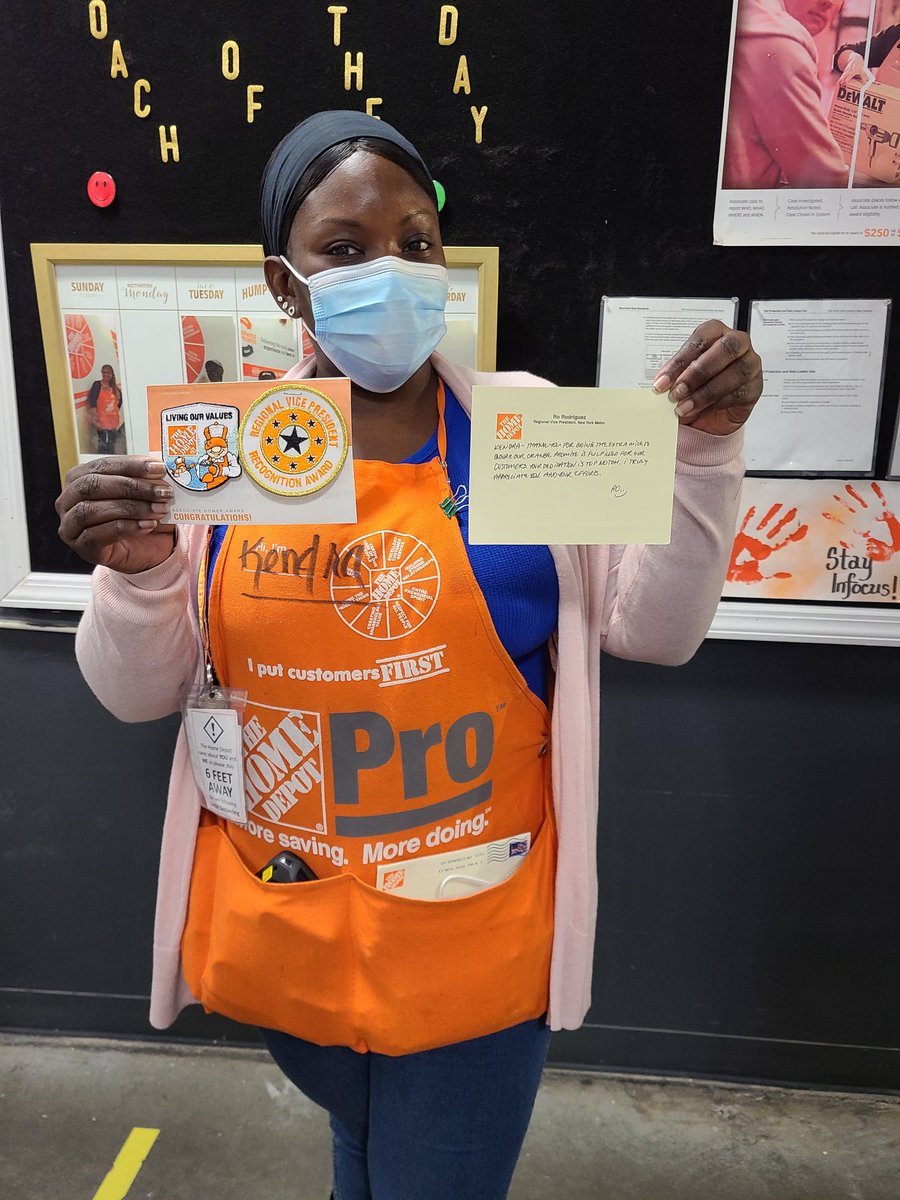 Congratulations DH Kendra! You are amazing! Regional vice president award. #str1216strong <a href="/ThomasUnette/">Unette Thomas</a> <a href="/enekaD82/">Eneka</a> @JahnJoyce <a href="/LeeneyT/">Helene Tokolish</a>