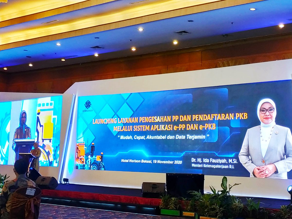 Sedang berlangsung launching Layanan Pengesahan Peraturan Perusahaan dan Pendaftaran Perjanjian Kerja Bersama via YouTube Kemnaker. Yuk kita saksikan gaeess...