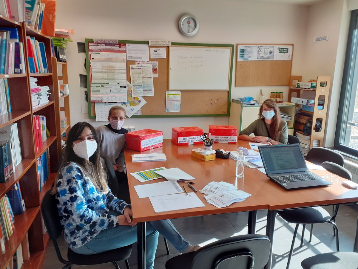 alhandiga's tweet photo. ELECCIONES AL CONSEJO ESCOLAR DEL CRA ALHANDIGA.
Después del escrutinio y con un 85,6 %de participación las ganadoras han sido:
-Carmen Blázquez.   
- Nadia González. https://t.co/jQzkxHn4EA