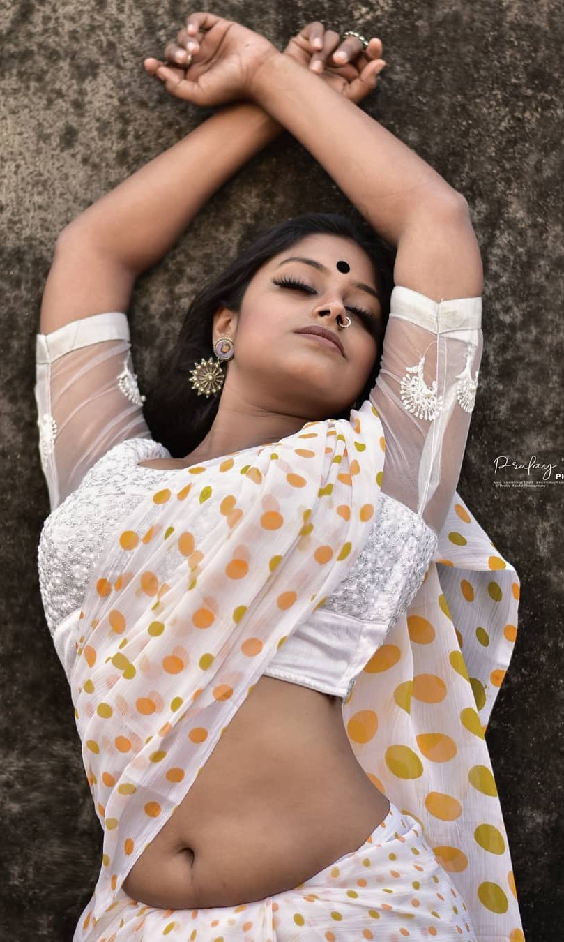 GOWTHAM கௌதம் on X: #hotauntys t.co9SswOEZqPW  X