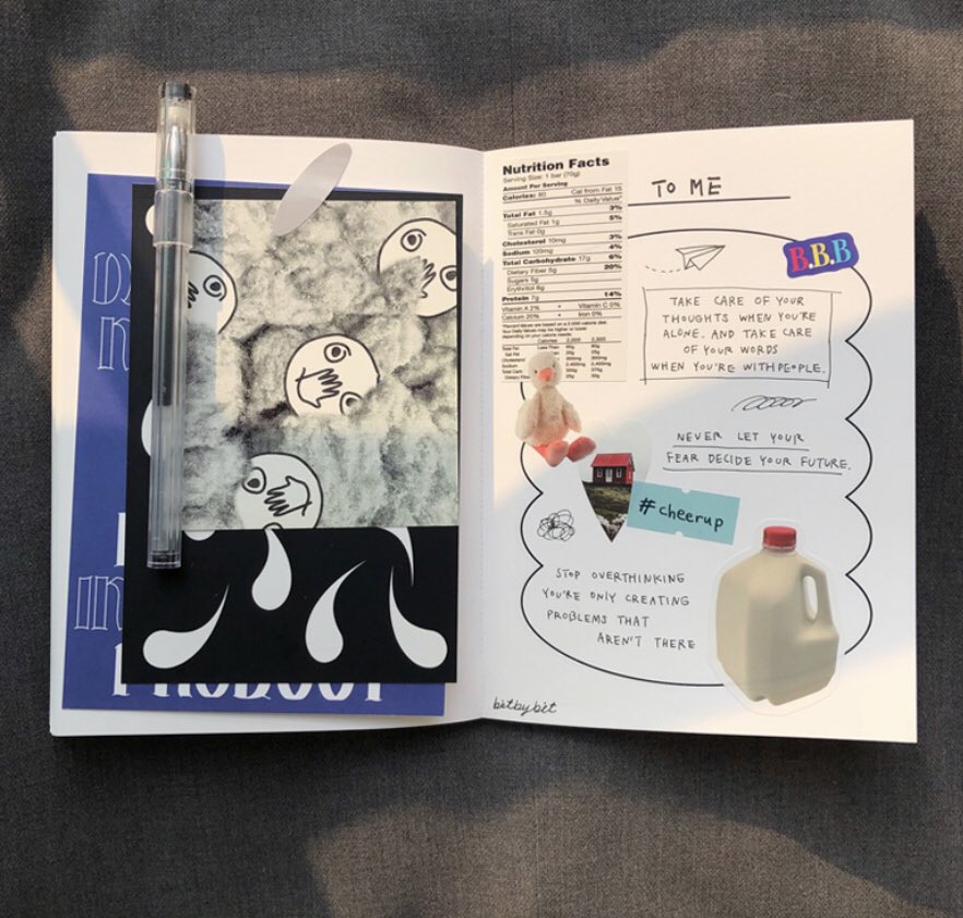 แนะนำไดอารี่ปีหน้านะคะเล่มนี้สีสันน่ารักมากๆ ข้างในแบบแปะๆได้สบายเลย ราคาประมาณ 470-480 เองม่ายแพง ㅠㅅㅠ