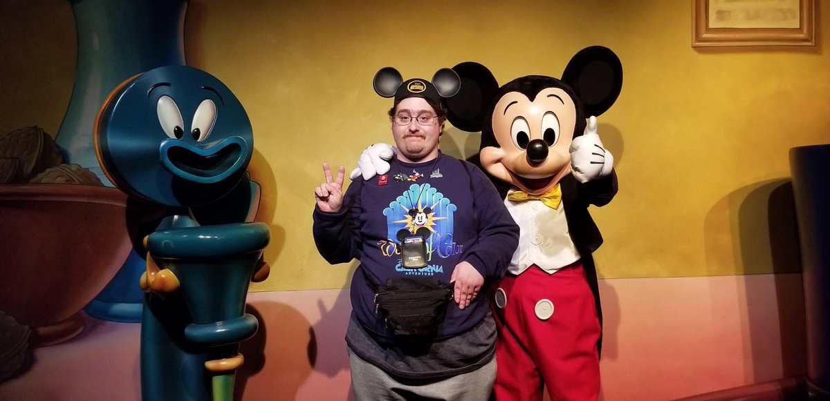 Disneyfan9523's tweet photo. Anyways Happy 92nd Birthday To My Pal Named Mickey Mouse! #MickeyMouse #Mickey92 #MickeyTrueOriginal #MickeyAndFriendsStayTrue #D23 #AtHomeWithD23 #D23FantasticWorlds #DisneyMagicMoments #DisneyMagicalMoments #Disneyland #WaltDisneyArchives #WaltDisney #Disney https://t.co/GrRkHcFaFh
