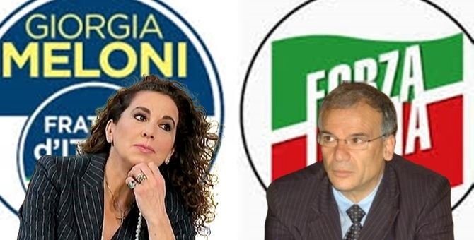 gladiatoremassi's tweet photo. Arrestato #tallini presidente consiglio regione #Calabria #FI Ma tuttavia Giornali e Tg parlano di #marra braccio destro della #Raggi..
E niente... https://t.co/LWGBG1QMzQ
