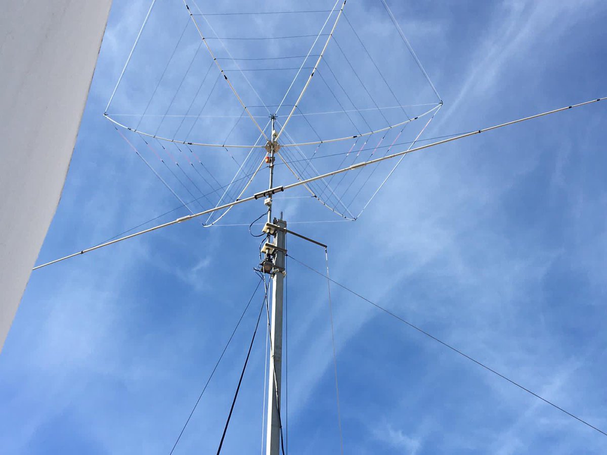 EAxbeam's tweet photo. EA6B (ex EA6DB) Mateu ya es un auténtico EAxbeamer.
Disfrútala querido colega.

¿Y tú? ¿A que esperas?

Si quieres información sobre las EAxbeam pregunta a un EAxbeamer, el resto que sabe!!!.

https://t.co/SxDMS3bTQP https://t.co/9zdzMSAXUZ