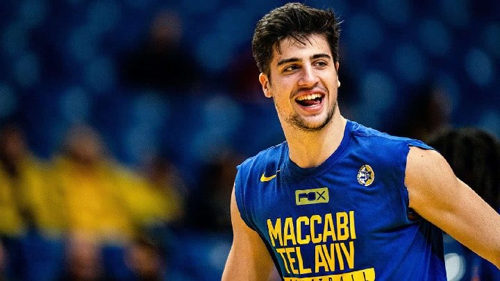radioshalom94_8's tweet image. #Draft2020🏀 : l’ailier #israelien du #MaccabiTelaviv @deniavidia8 s’est engagé hier soir avec la franchise NBA des #Wizards de #Washigton.