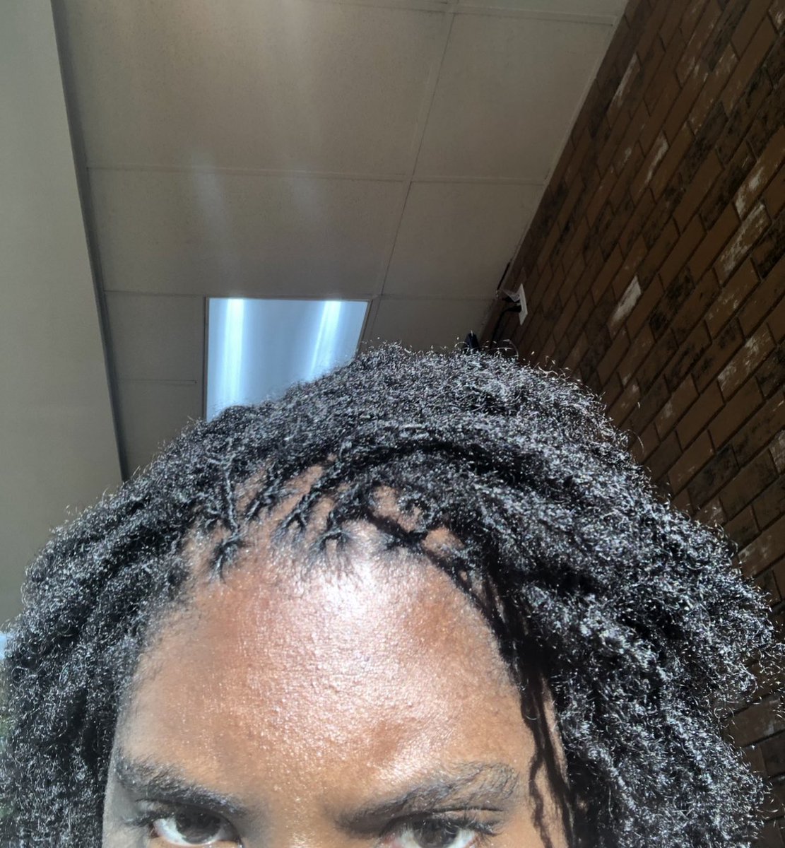 in september i finallygot my interloc retwist. this is a great photo to show you what interlocking looks like at the root. also, compare the texture of my hair from my starter locs in march (right) to my locs in sept (left). you can see that my hair is FINALLY loc’d together!!