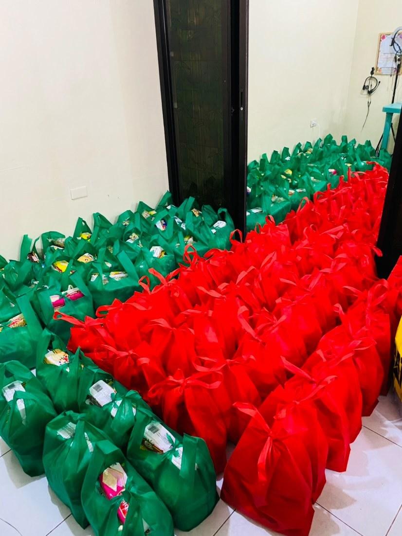 Happy afternoon mga ka'P'analig! 

As of 1 PM today, we already have 80 bags of relief goods. Maraming Salamat po. 🙏💚💙

We are still accepting donations until tomorrow morning. 

Happy P, Happy to help and serve! 

#WorkHardServeHarder
#BangonCagayan
#CagayanNeedsHelp