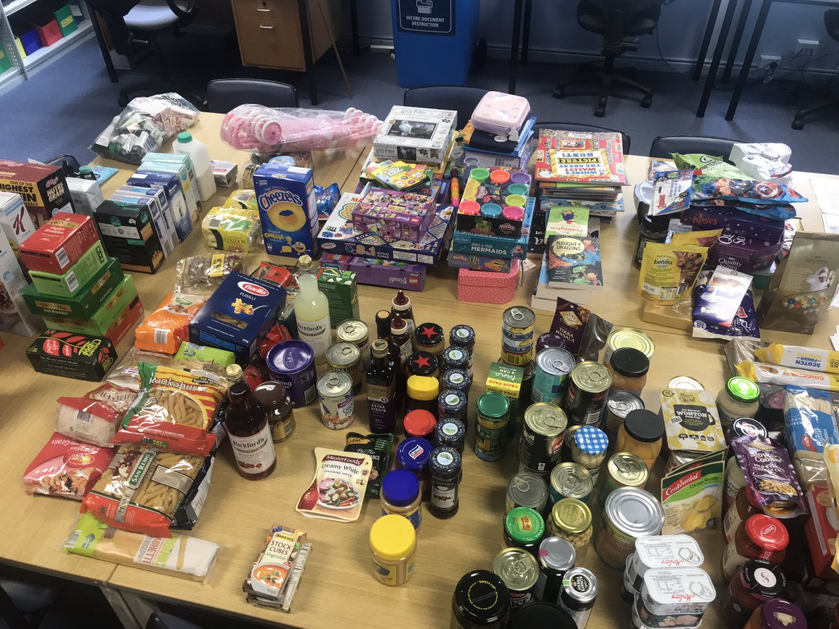 We have been overwhelmed by the generous donations from families to provide food and gifts to members of the community. What a beautiful sign of community spirit at the end of a very hard year. #nswpubliceducation