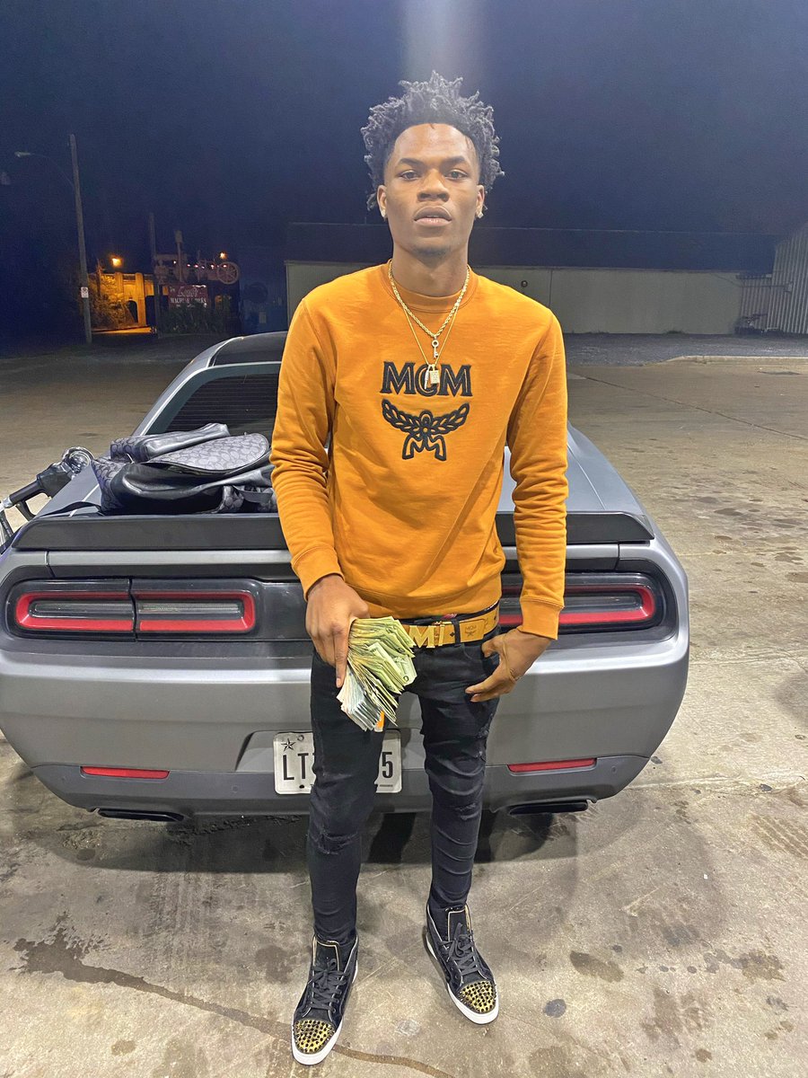 fishscale_face's tweet photo. I’m Lil Baby in my city 〽️
#RedKey https://t.co/oJKTENqXCp