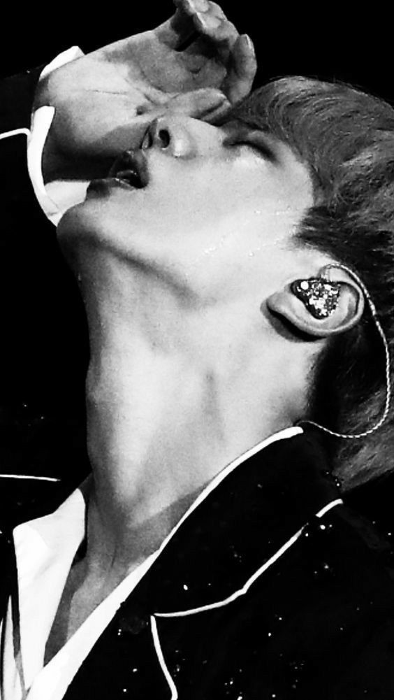 KIM SEOKJIN BEING DANGEROUSLY HOT AND SEXY - A DANGEROUS THREAD Be Prepared for the attacksThis thread is not for the weak hearted people So open at your own riskI'm warning y'all #방탄소년단  #진  #석진  #방탄소년단진  #방탄진  #JIN  #SEOKJIN  #BTSJIN  @BTS_twt